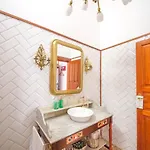 Aminta Charmy In Vegueta Bed & Breakfast