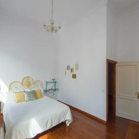 Aminta Charmy In Vegueta 3*